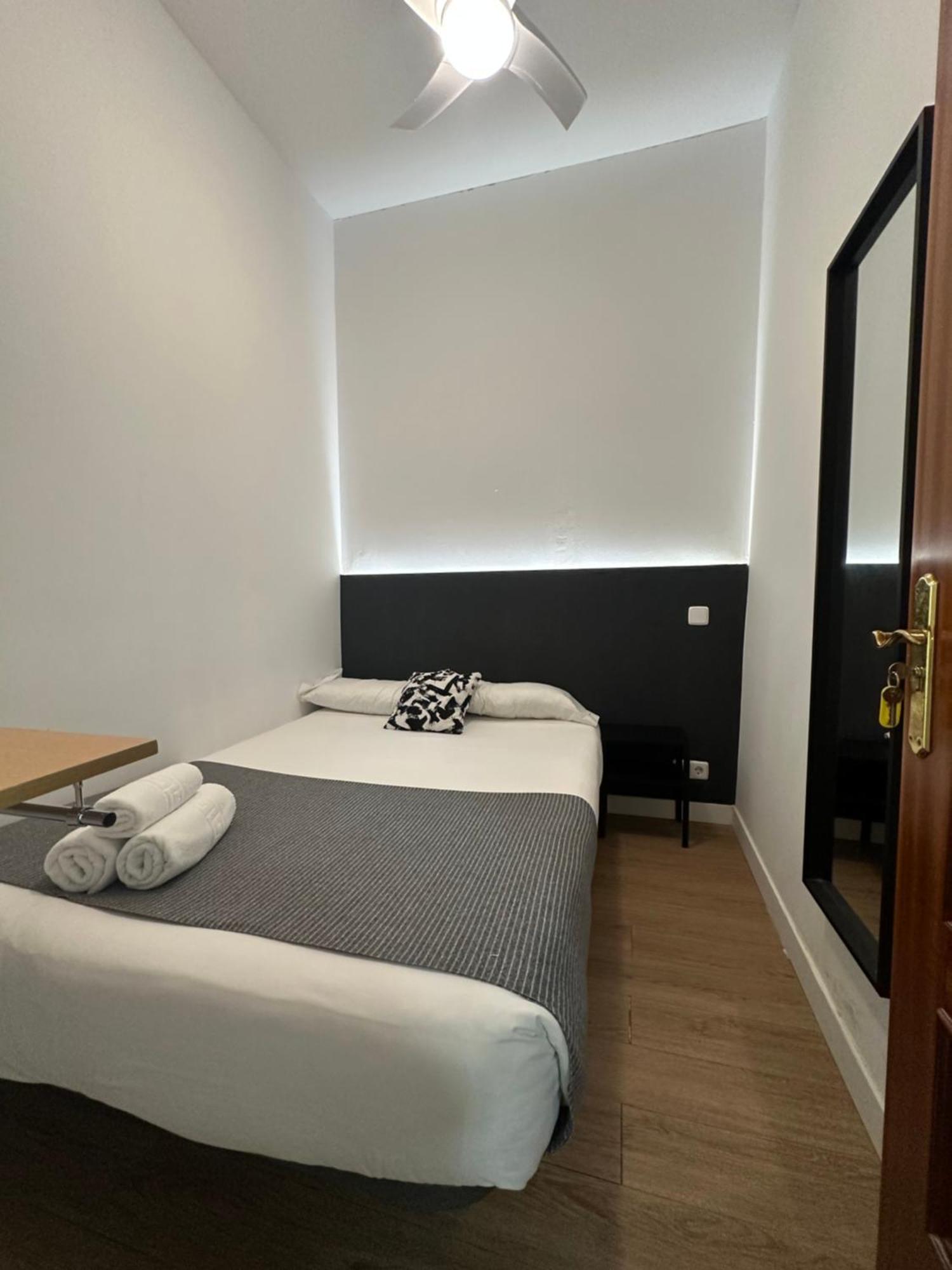 Quarto Duplo com Casa de Banho Partilhada